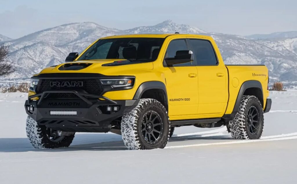 RAM 1500 TRX versión MAMMOTH 1000 fabricada por Hennessey en color amarillo